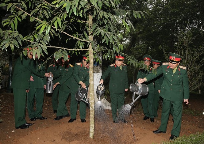 Đại tướng Ngô Xuân Lịch kiểm tra Khu di tích K9 - ảnh 1