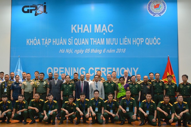 Tập huấn sĩ quan Tham mưu Liên hợp quốc tại Việt Nam - ảnh 2