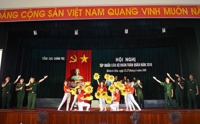Bế mạc hội nghị tập huấn cán bộ Đoàn toàn quân - ảnh 1