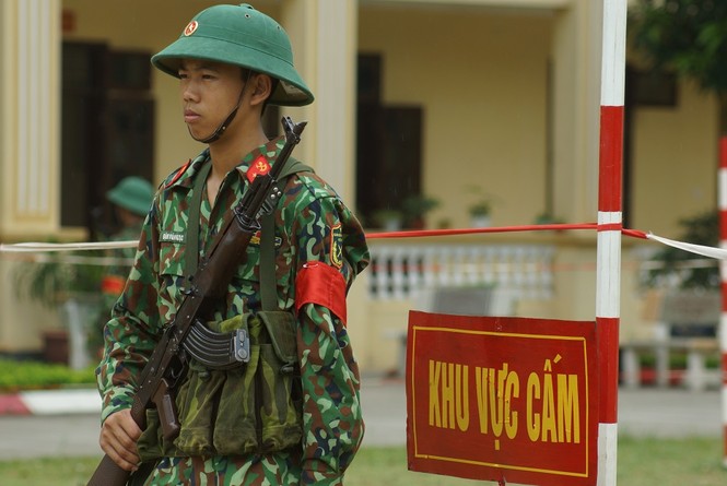 Mục kích lính công binh huấn luyện chống khủng bố - ảnh 7