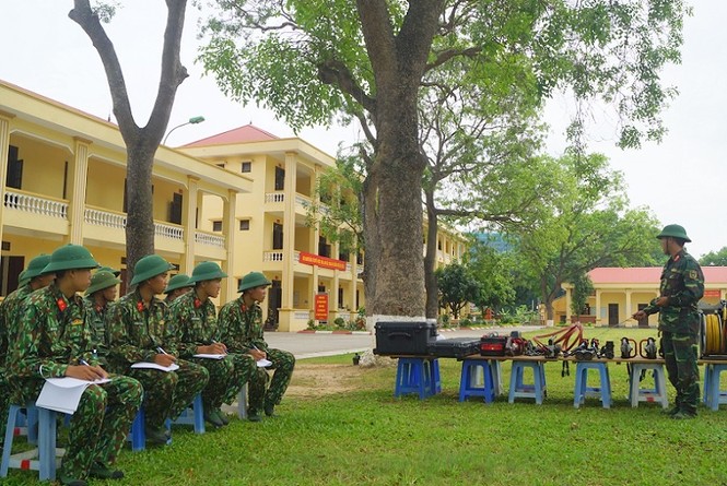 Mục kích lính công binh huấn luyện chống khủng bố - ảnh 14
