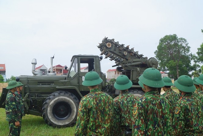 Mục kích lính công binh huấn luyện chống khủng bố - ảnh 15