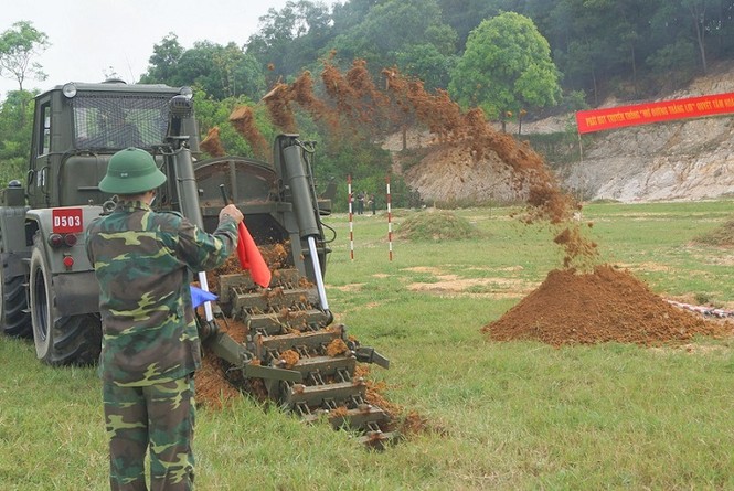 Mục kích lính công binh huấn luyện chống khủng bố - ảnh 16