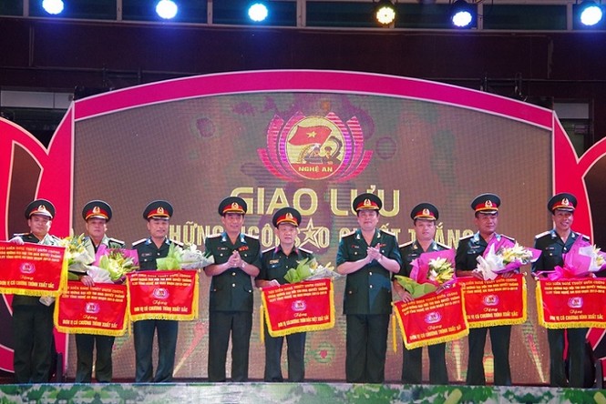 Giao lưu ‘Những ngôi sao quyết thắng’ - ảnh 3