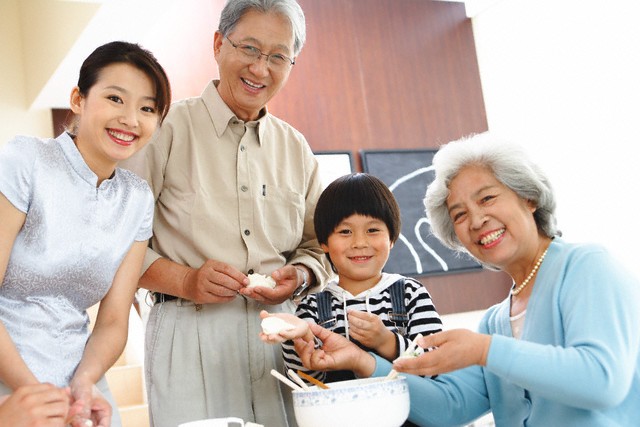 Phụ nữ - “nạn nhân” của viêm khớp dạng thấp - ảnh 1