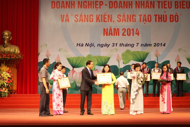 Vinh danh 10 Doanh nhân xứ Thanh tiêu biểu năm 2014 - ảnh 3