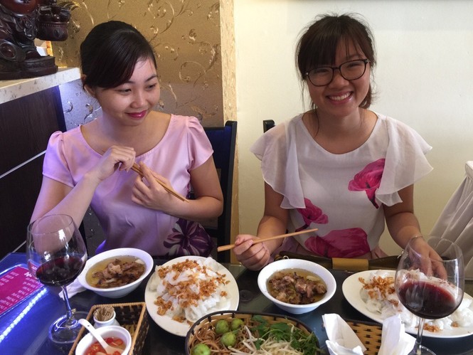 Trúc An đưa bánh cuốn chả Phủ Lý đến với Hà Nội - ảnh 4