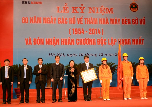 EVN đưa âm nhạc quý tộc xuống đường phố - ảnh 1