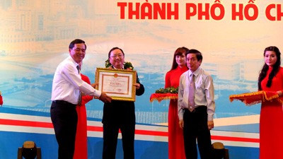 Cả 3 nhà máy của Vinamilk đều nhận giải thưởng môi trường - ảnh 1