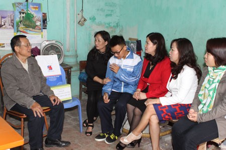 Thầy trò Trường THPT Cầu Giấy mang tết đến vùng cao - ảnh 1