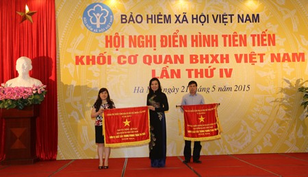 Thắp lên những điển hình tiên tiến - ảnh 1