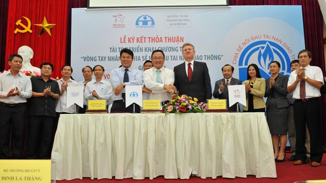Prudential tặng Hợp đồng bảo hiểm cho 5.000 gia đình nạn nhân TNGT - ảnh 2
