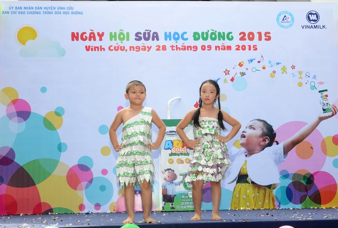 Thưởng thức màn trình diễn thời trang siêu đáng yêu của các bé - ảnh 4