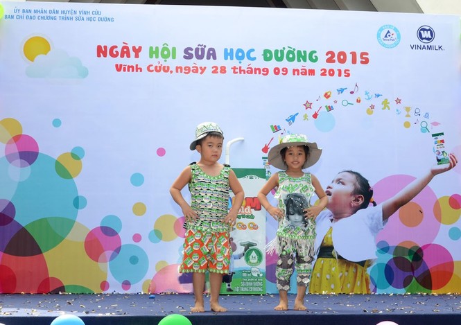 Thưởng thức màn trình diễn thời trang siêu đáng yêu của các bé - ảnh 6