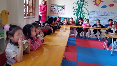 Mỗi ngày một hộp sữa cho trẻ em vùng cao - ảnh 4