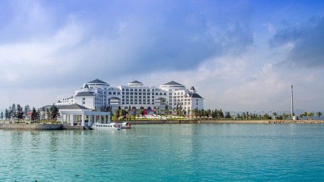 Khám phá vẻ “độc nhất vô nhị” của Vinpearl Hạ Long Bay Resort - ảnh 2