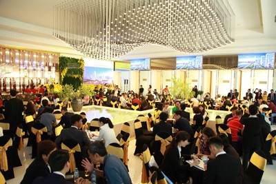 Khám phá căn hộ 5 sao của siêu dự án Vinhomes Golden River - ảnh 1