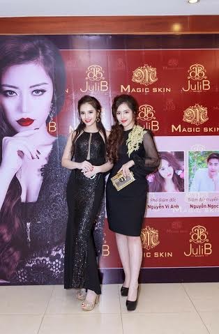 Phái đẹp háo hức học bí quyết thành công của 2 Doanh nhân Vàng 9x - ảnh 1