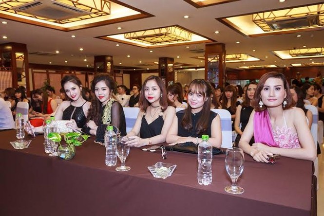 Phái đẹp háo hức học bí quyết thành công của 2 Doanh nhân Vàng 9x - ảnh 3
