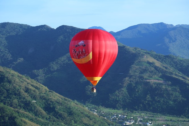 Vietjet rực rỡ tại Lễ hội khinh khí cầu quốc tế - ảnh 1