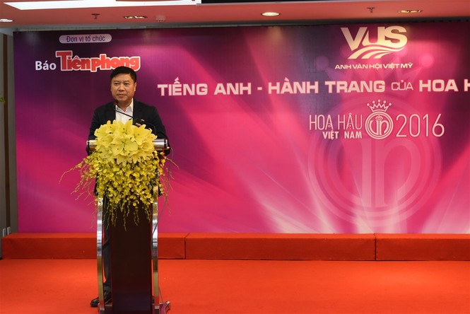 Người đẹp HHVN 2016 trổ tài nói tiếng Anh - ảnh 1