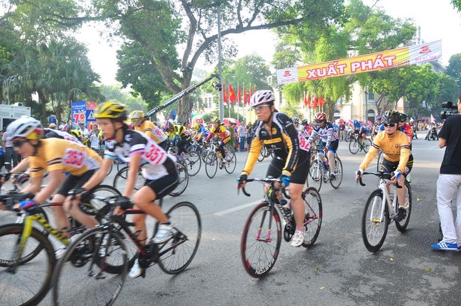 Bia Hà Nội đồng hành cùng Giải đua xe đạp Hà Nội mở rộng 2016 - ảnh 1