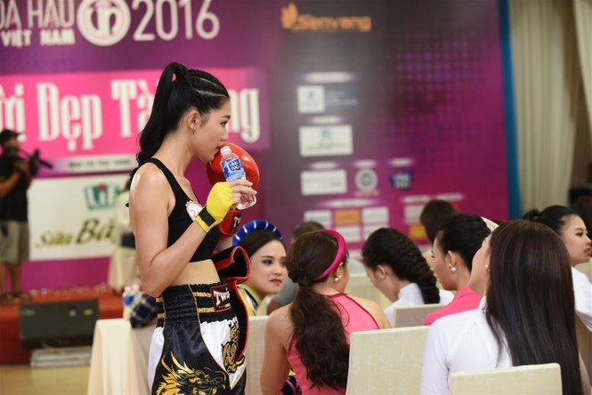 Khoảnh khắc quý của vẻ đẹp Việt trong cuộc thi HHVN 2016 - ảnh 15