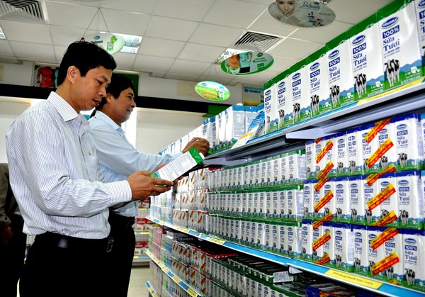 Vinamilk đứng đầu top 10 doanh nghiệp niêm yết uy tín tại Việt Nam 2016 - ảnh 2