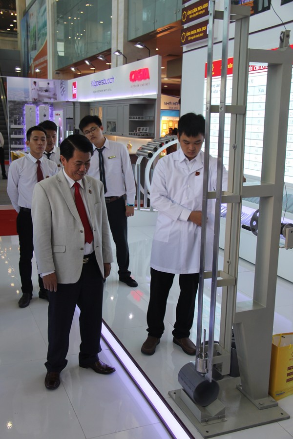 Hoa Sen “tiến quân”sản phẩm ống nhựa ra Bắc - ảnh 2
