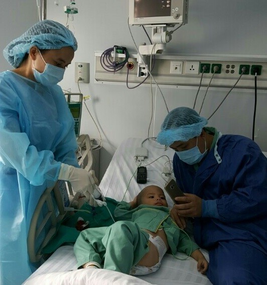 Bệnh viện tư đầu tiên thành công ghép tế bào gốc chữa tan máu bẩm sinh - ảnh 1