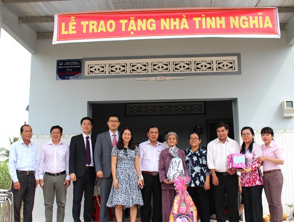 N.H.O trao “Xuân lộc điền” đến các hộ dân nghèo huyện Bình Chánh - ảnh 6