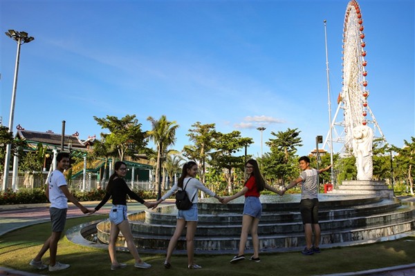 Thoả sức vui chơi không lo nắng nóng tại Asia Park - ảnh 5