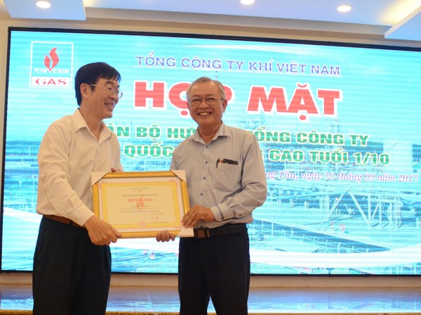 PV GAS hưởng ứng “Tháng hành động vì người cao tuổi Việt Nam” - ảnh 2