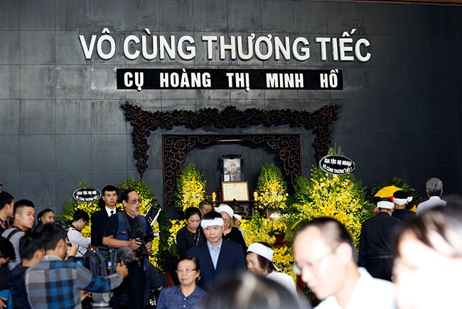 Xúc động lễ tang cụ bà hiến tặng hơn 5.000 lượng vàng - ảnh 9