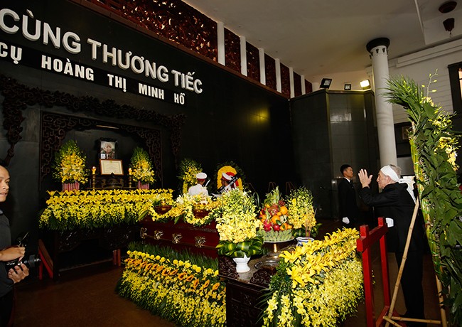 Xúc động lễ tang cụ bà hiến tặng hơn 5.000 lượng vàng - ảnh 4