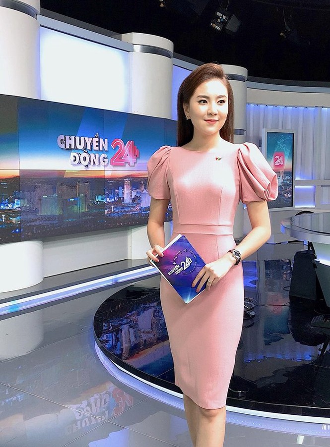 Điều ít biết về cuộc sống của 'cô gái thời tiết' Mai Ngọc sau 1 năm kết hôn - ảnh 1
