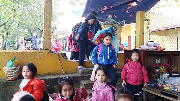Trường học bên miệng “Hà Bá” - ảnh 8