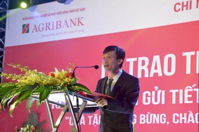 Agribank trao giải Đặc biệt thứ hai đợt huy động tiết kiệm dự thưởng - ảnh 1