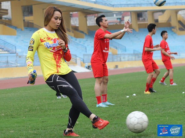 Trường THPT Nguyễn Thị Minh Khai vô địch giải bóng đá học sinh Hà Nội - ảnh 1
