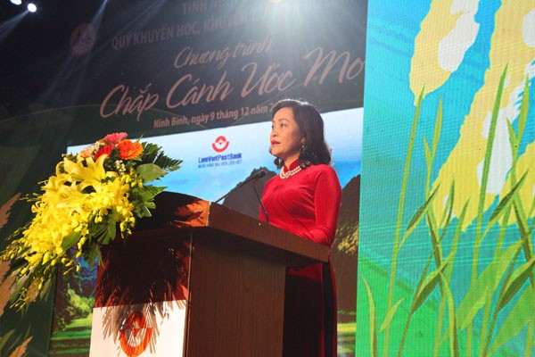 Trao thưởng cho học sinh giỏi Quỹ khuyến tài khuyến học Đinh Bộ Lĩnh - ảnh 2