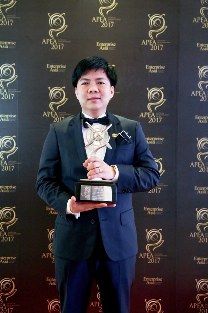 Ông Nguyễn Ngọc Thủy nhận Giải Doanh nhân Châu Á 2017 - ảnh 1