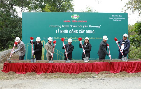 Hiện thực hóa giấc mơ có một cây cầu mới của bà con xã Tam Kim, Cao Bằng - ảnh 1