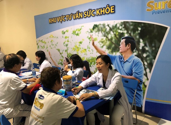 Vinamilk Sure Prevent đồng hành chăm sóc sức khỏe người cao tuổi - ảnh 4