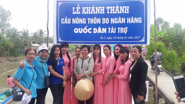 NCB trao tặng nhà, tài trợ xây cầu dân sinh tại 03 tỉnh miền Tây - ảnh 3