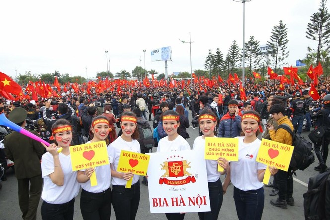 Bia Hà Nội cùng đón và vinh danh đội tuyển U23 Việt Nam - ảnh 2