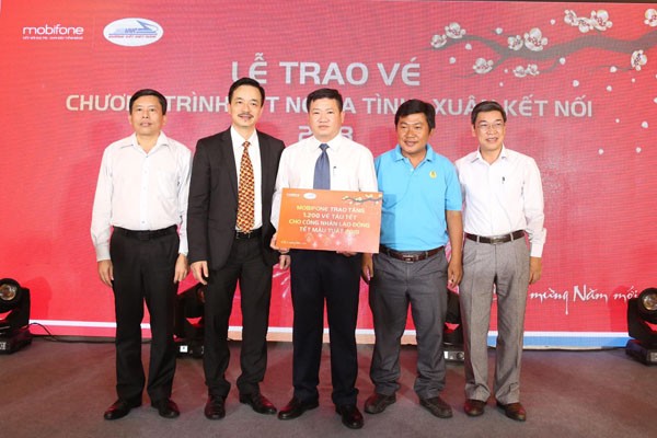 Khởi động chuyến tàu nghĩa tình chở công nhân về quê đón Tết - ảnh 3
