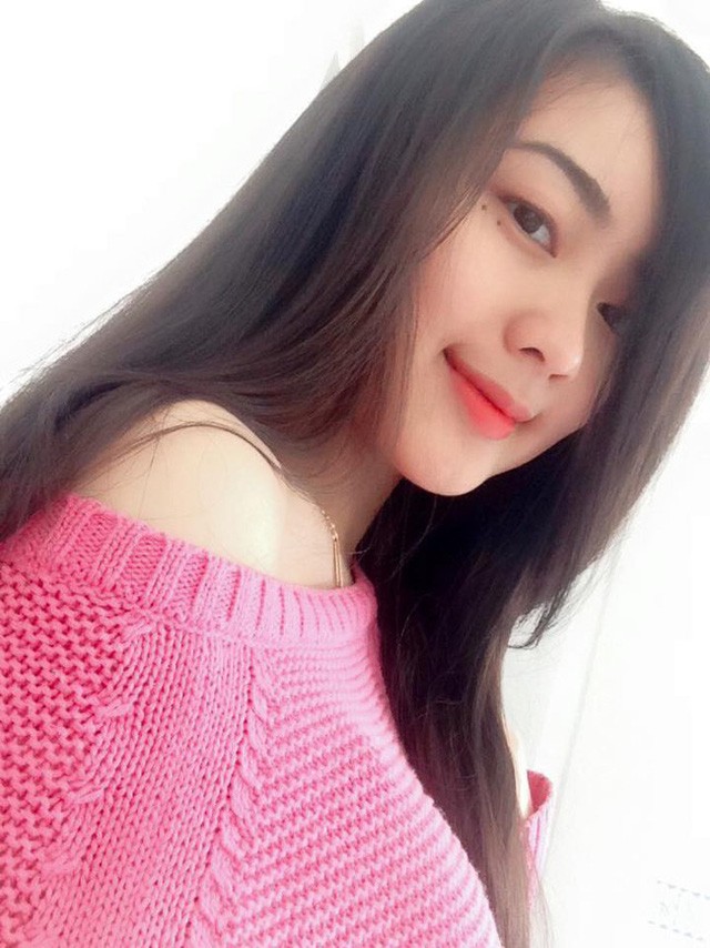 'Hot girl ảnh thẻ' rũ bỏ vẻ ngây thơ, gợi cảm bất ngờ sau 2 năm du học - ảnh 8