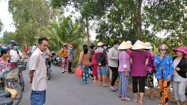 Tiền Giang: Phát hiện thi thể trôi lập lờ dưới kênh - ảnh 1