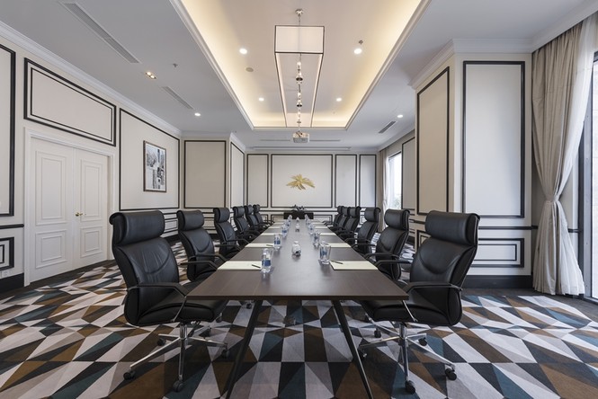 Vinpearl khai trương khách sạn nội đô đầu tiên tại Nha Trang - ảnh 5