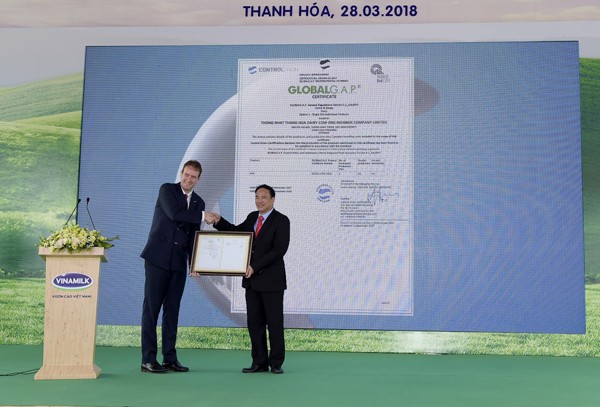 Khánh thành trang trại bò sữa công nghệ cao Vinamilk tại Thanh Hóa - ảnh 3